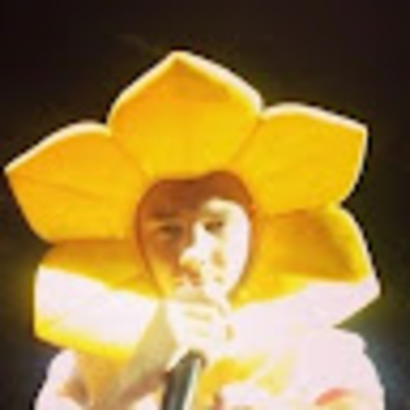 Meet your Posher, Isabel - Picture 1 of 1